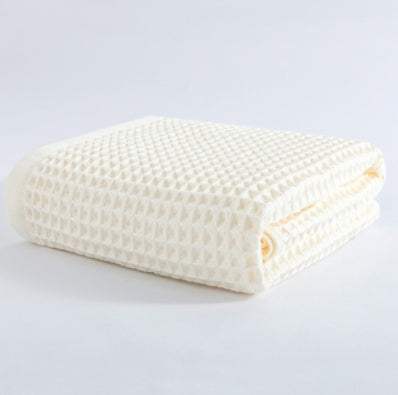 High-quality Turkish cotton bath towel with excellent water absorption, 140x70cm.