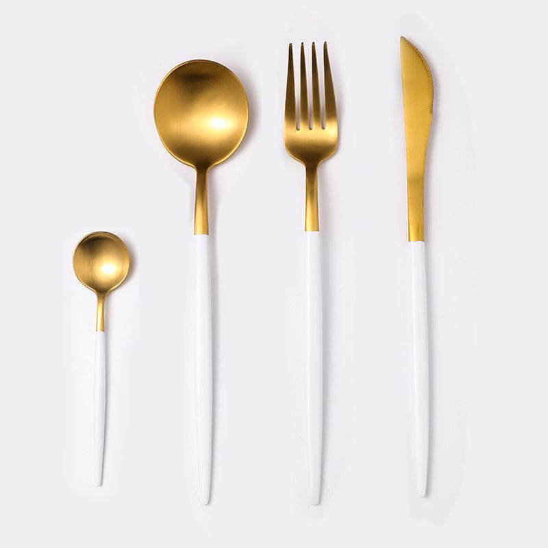Stainless steel cutlery spoon set with mirror polishing including coffee spoon, dessert spoon, and main meal spoon.