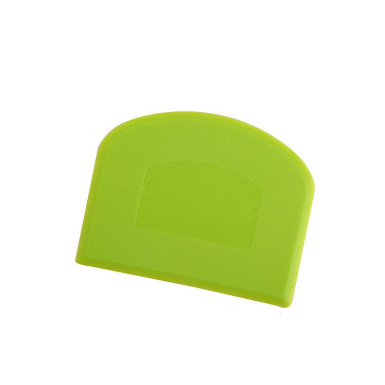 Green PE plastic kitchen flour cutting cake scraper, DIY mold.